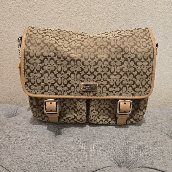 Coach Signature C Jacquard Messenger Satchel Bag F70283 - Picture 3 of 16